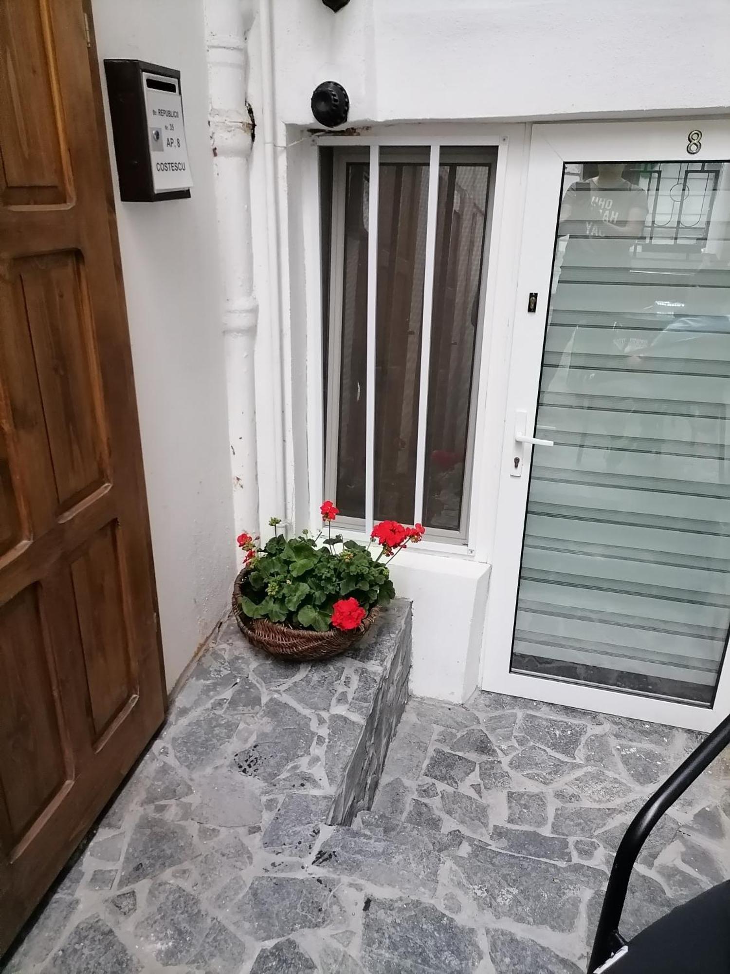 Republicii Rustic Apartament In Brasov City Center מראה חיצוני תמונה