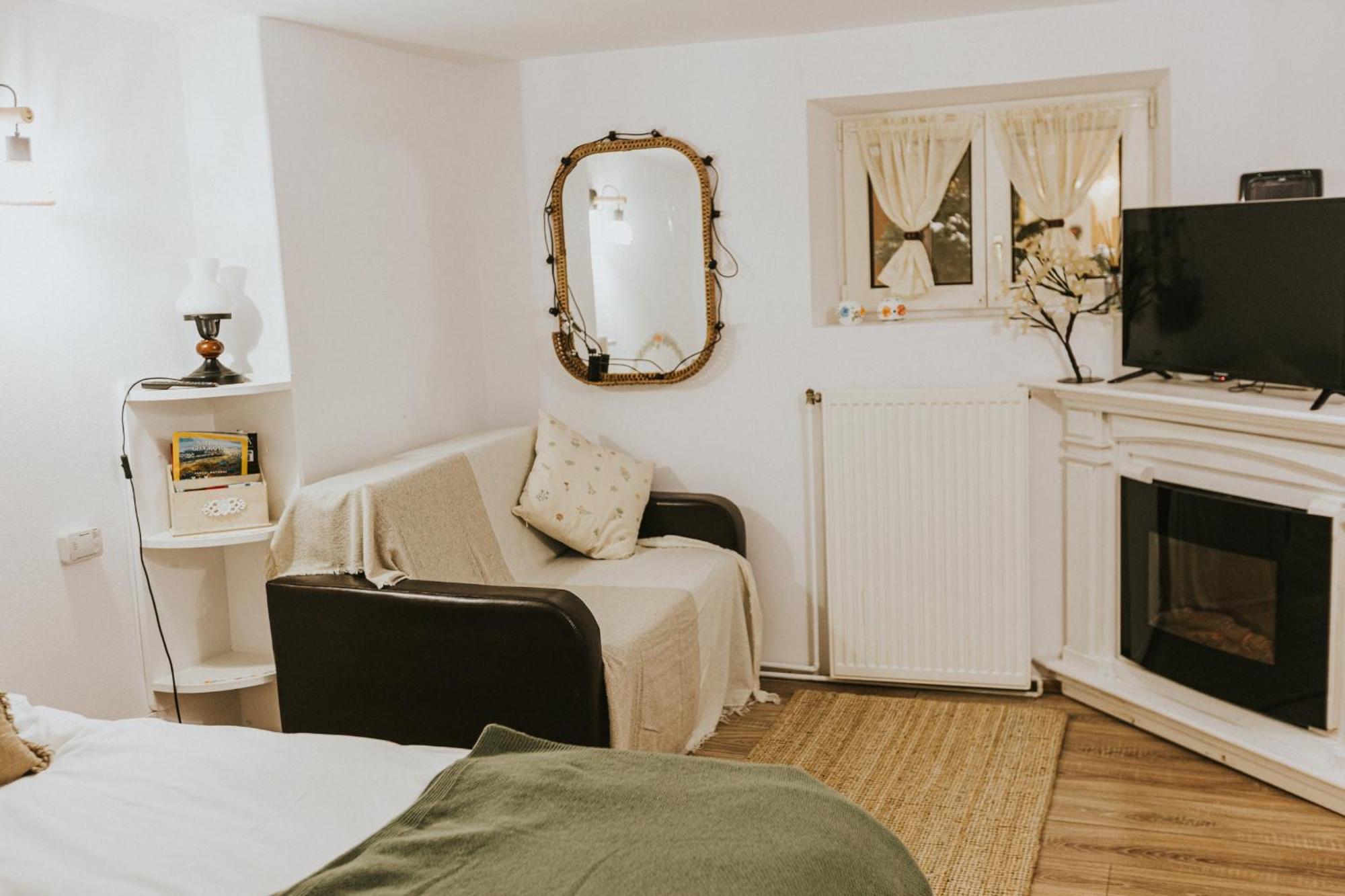 Republicii Rustic Apartament In Brasov City Center מראה חיצוני תמונה