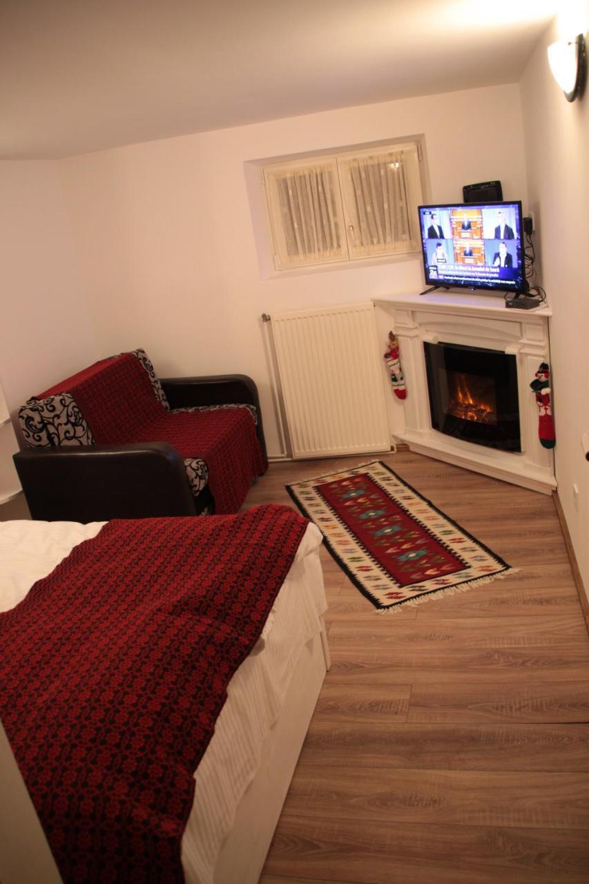 Republicii Rustic Apartament In Brasov City Center מראה חיצוני תמונה